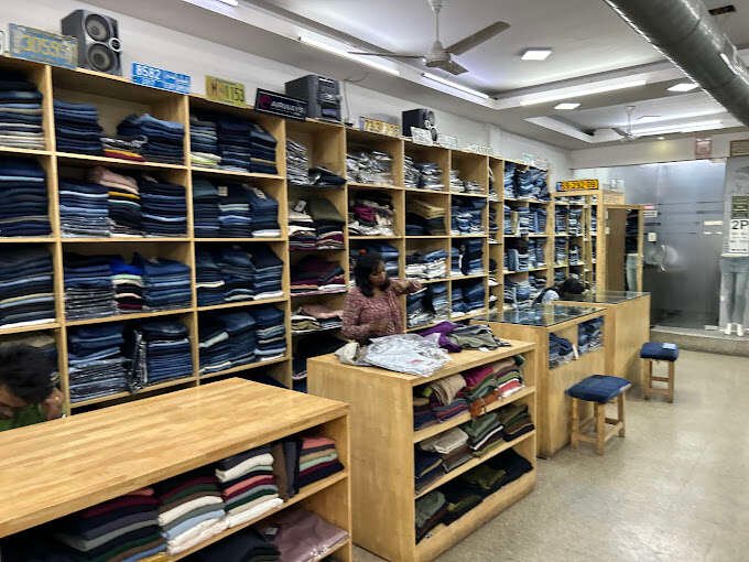 Vashi's House of Jeans